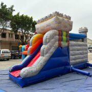 Spatiul de joaca gonflabil Fortareata